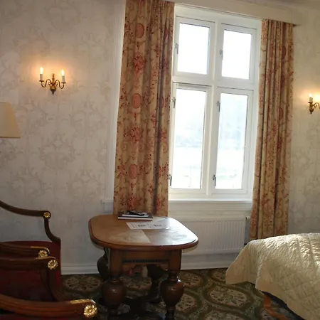 Hotell Fleischer's 4*